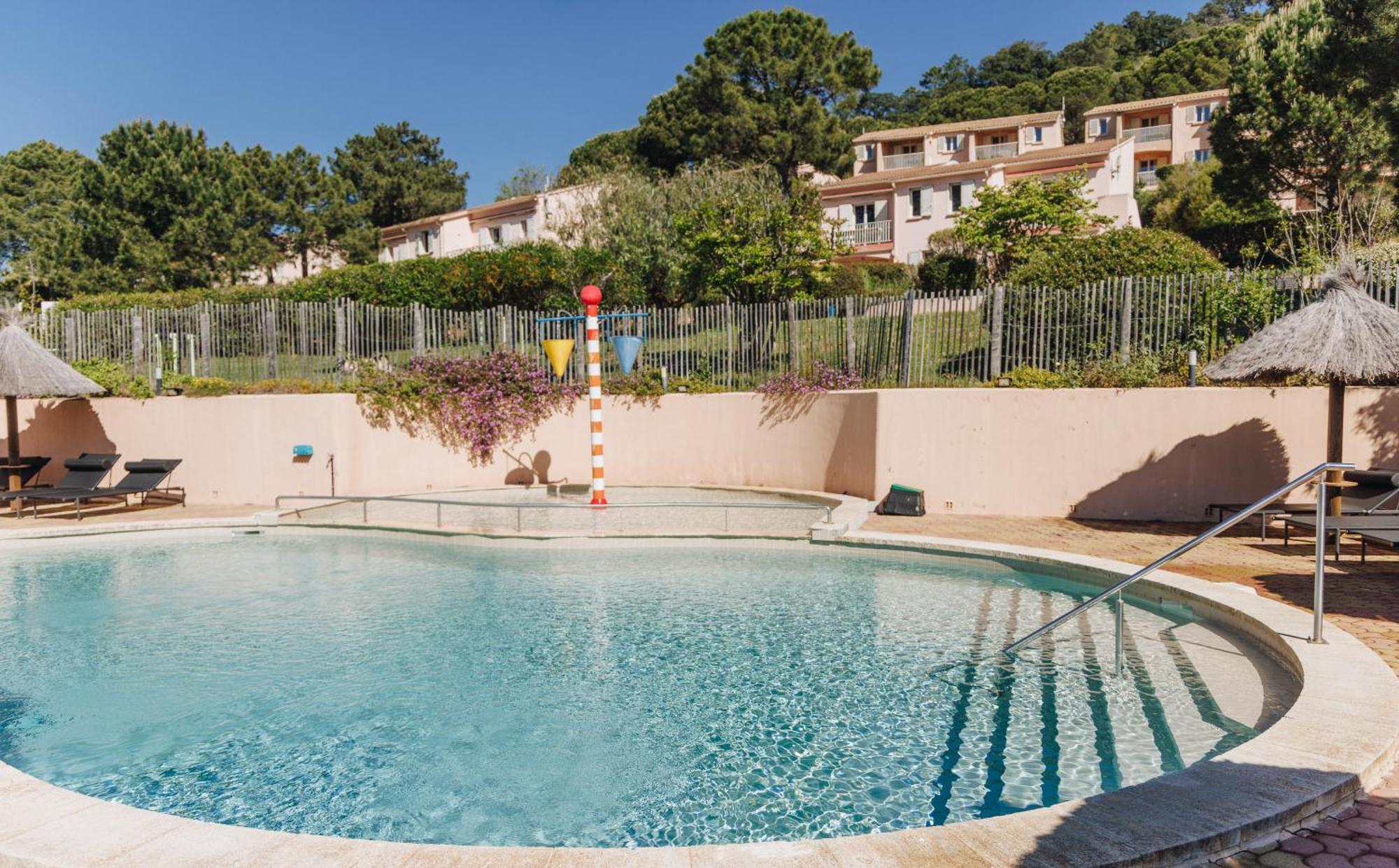 Le Telemaque Aparthotel 2*